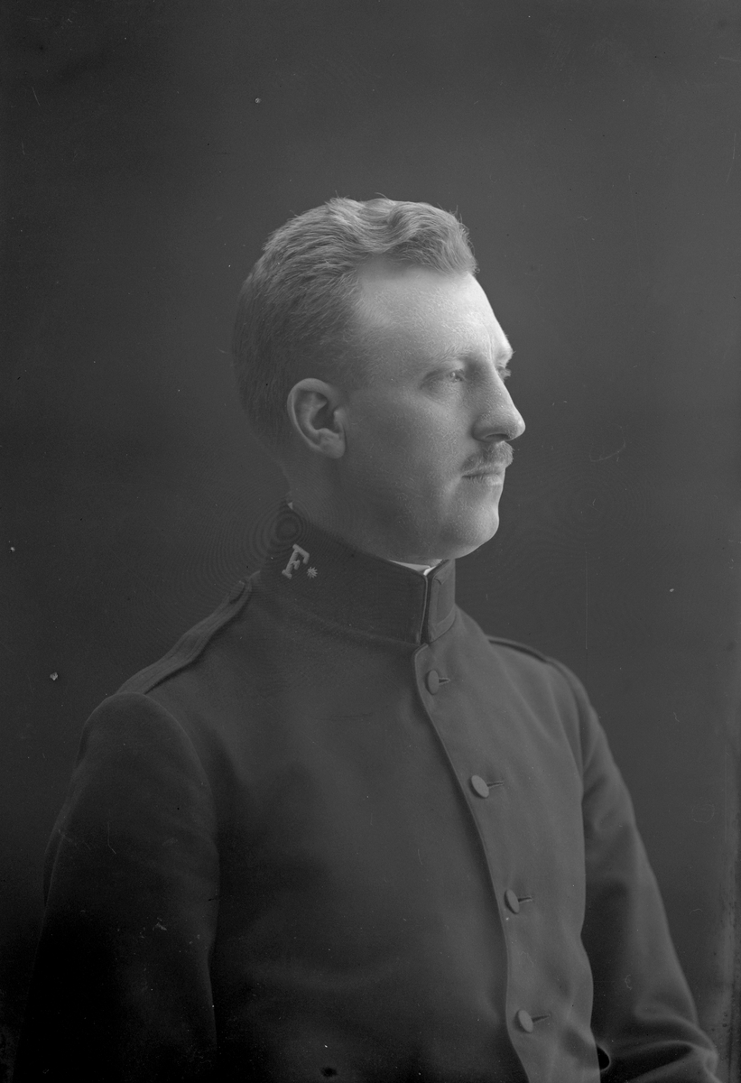 Adjutant Gustaf Friberg. Frälsningsarmén