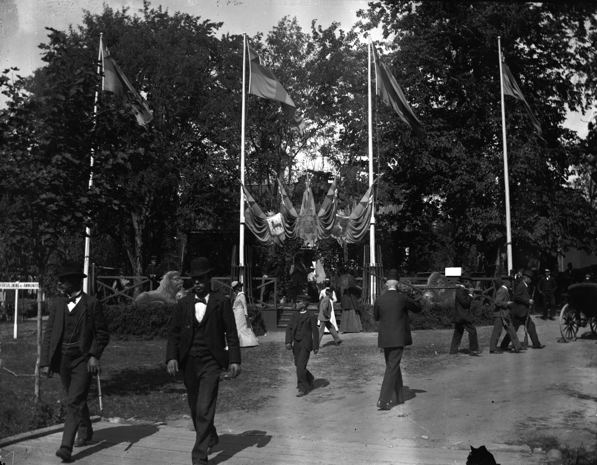 Festligheter vid Rödjningen under utställningen 1901.
