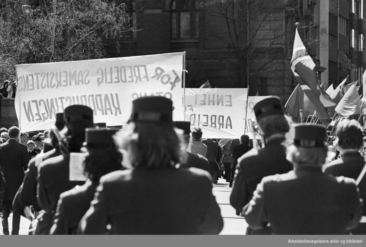 1. mai 1976 i Oslo.Demonstrasjonstog.