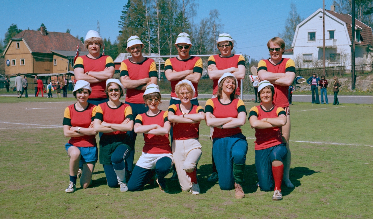 17.maifeiring, Strømmen, reportasjebilder