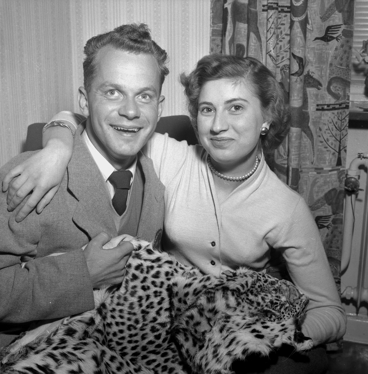 Lasse Pettersson hem från Afrika. 
Mars 1956.