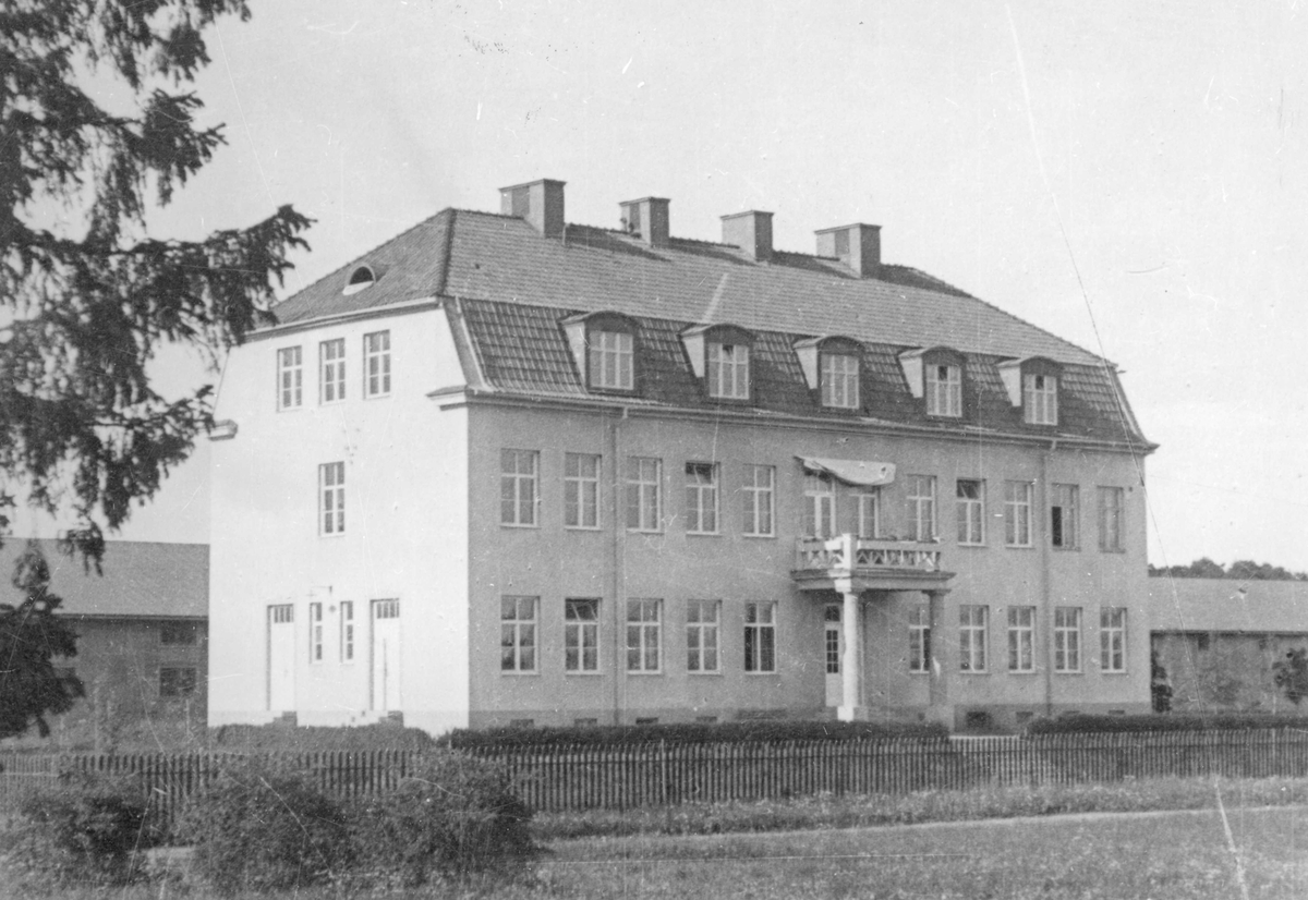Byggnad vid Upplands artilleriregemente A 5 i Uppsala.