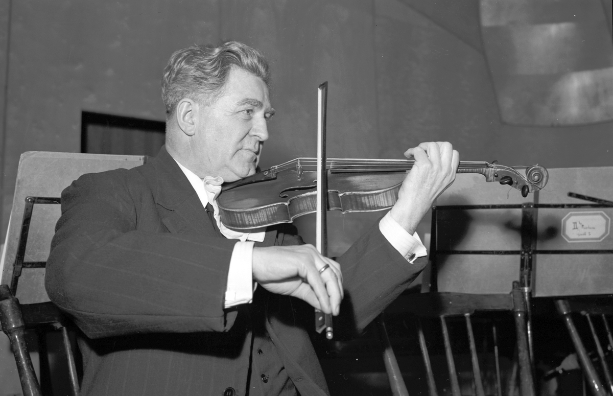 Orkesterföreningen. 30-årsjubileum. Den 26 Februari 1942
