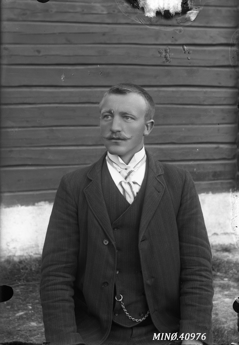 Portrett av mann - Johan Peder Randen (10.11.1884-27.1.1955)