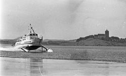 Westamaranen "Tryving". Gjennom Karmsundet til Haugesund. Sk