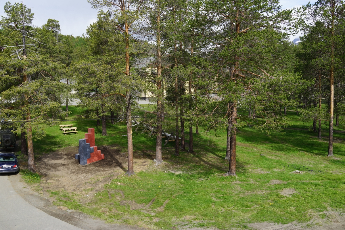 Fire elementer i betong med innstøpt pigment satt sammen til to frittstående skulpturer, og som kan både brukes til trening og å sitte på.