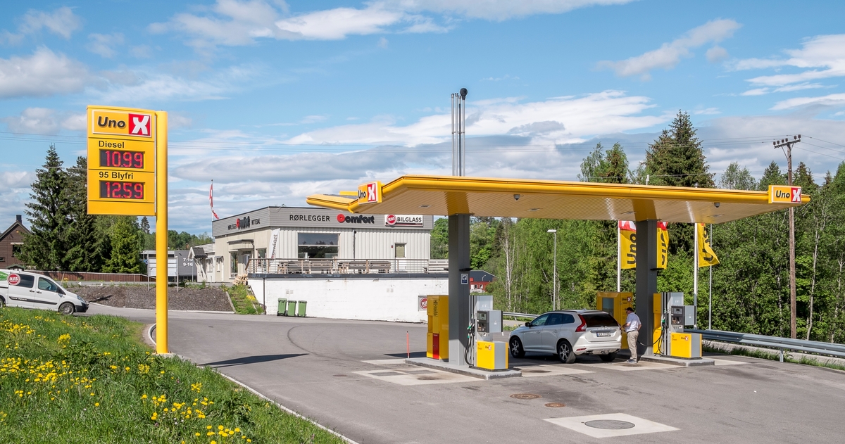 Uno X bensinstasjon Bjertnestangen Nittedal