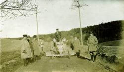 Demonstrasjon av Bitvargen veghøvel i Sverige i 1924