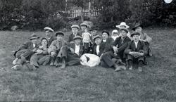 En gruppe med anleggsarbeidere som jobbet ved Nore 1 utbyggi