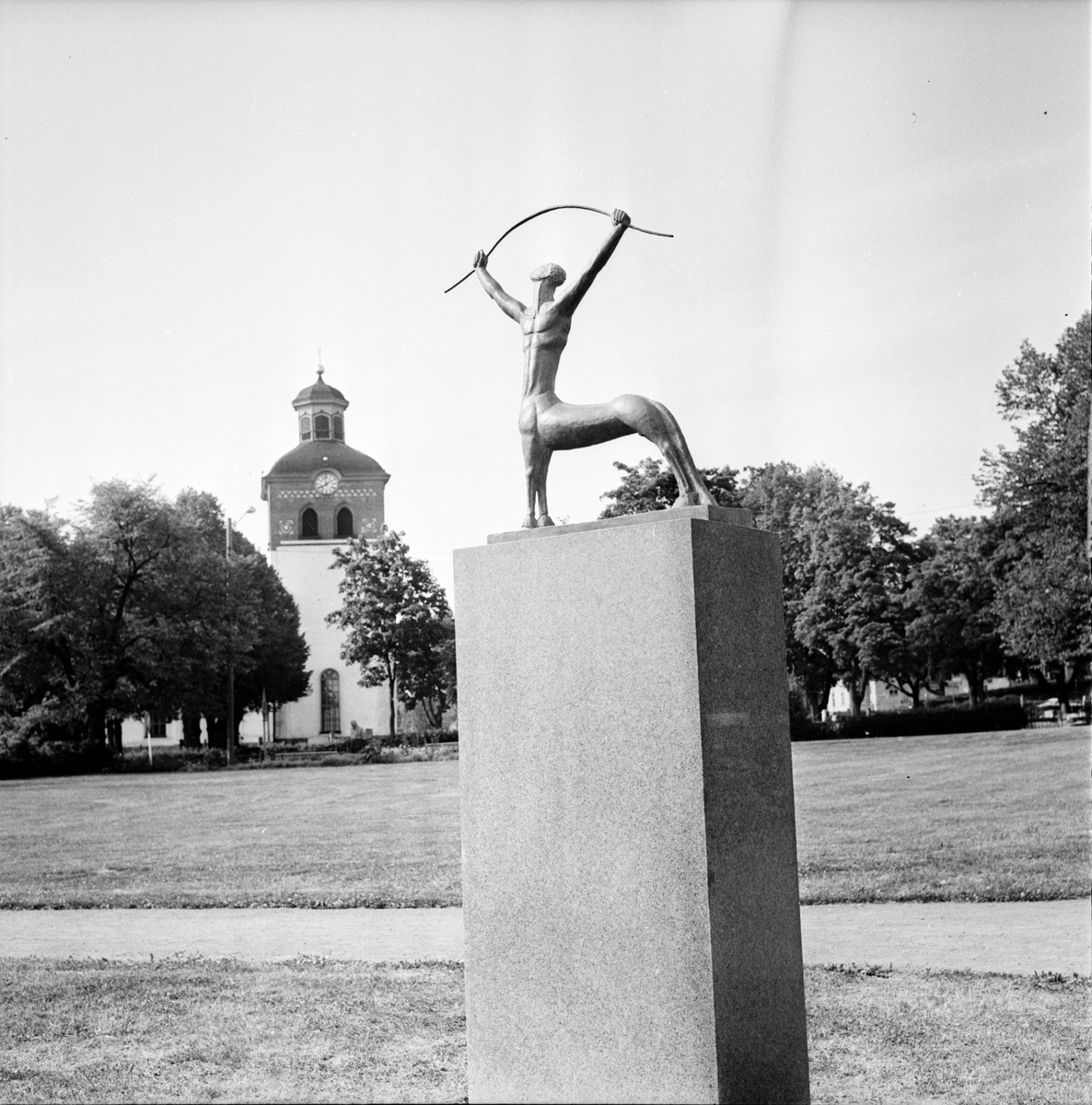 Bollnäs,
Kentaur,
Stadens första konstverk,
23 Juni 1966