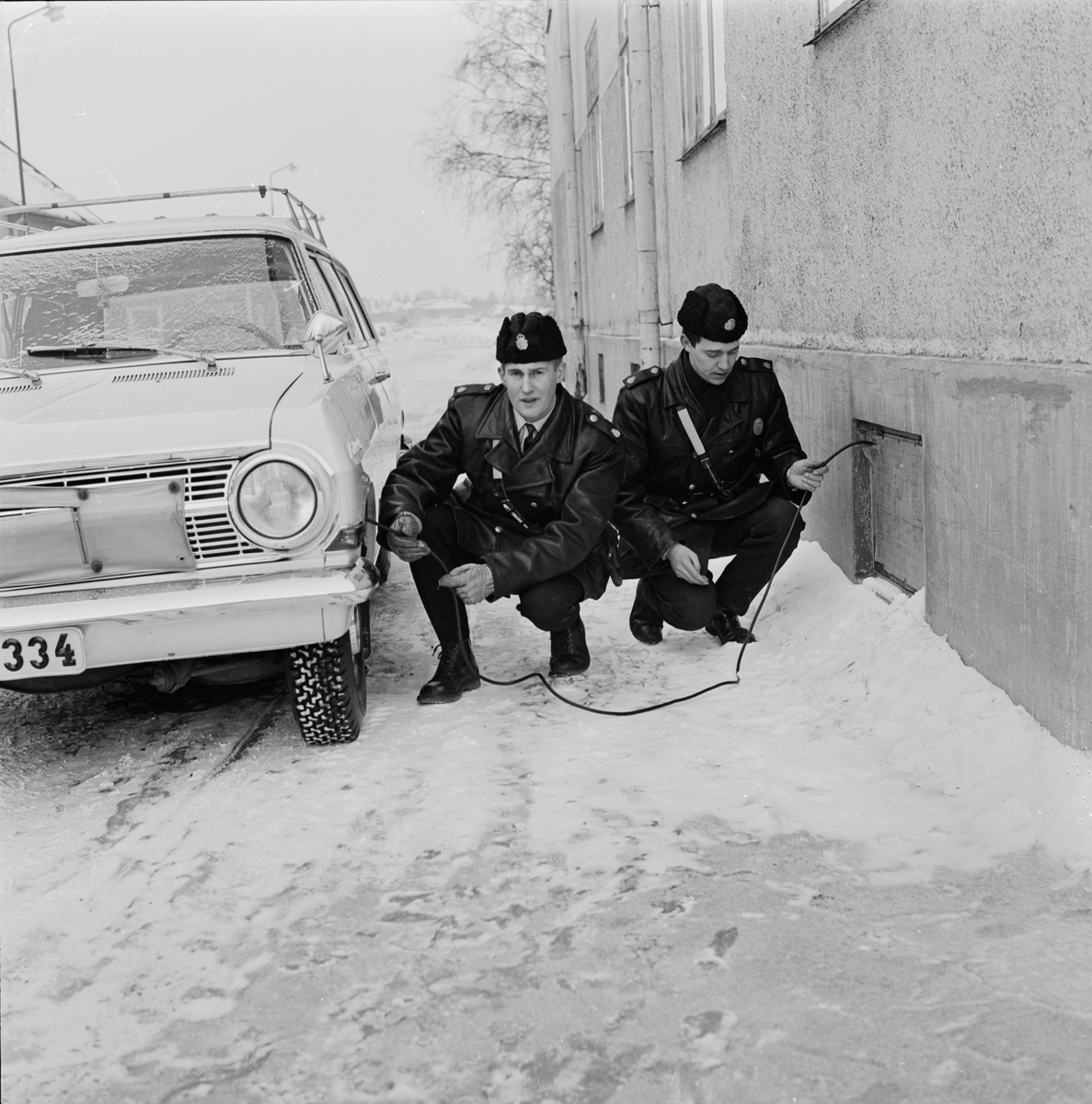 Polis - "motorvärmare måste handhas med förstånd", Uppsala 1966