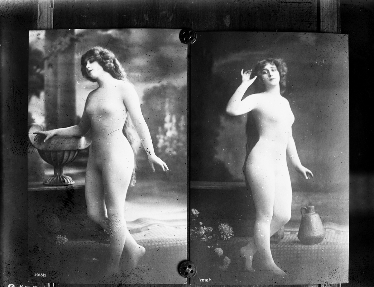 2 bilder, repro av äldre foton. Nakenstudier.
