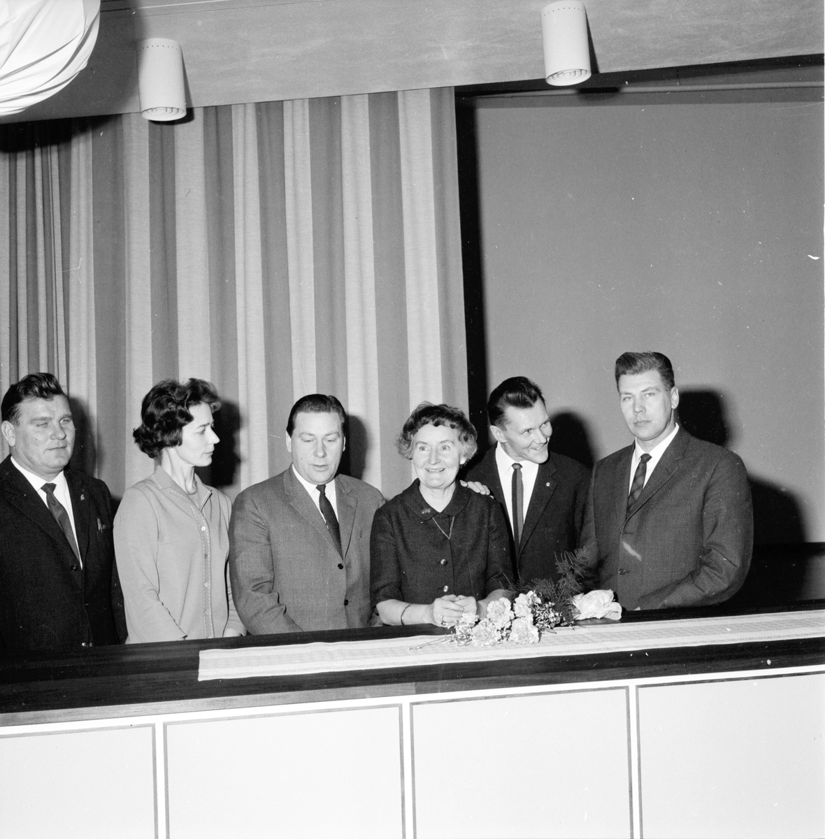 Turistföreningen halvårsmöte i Arbrå,
Willy Maria Lundberg,
8 December 1963