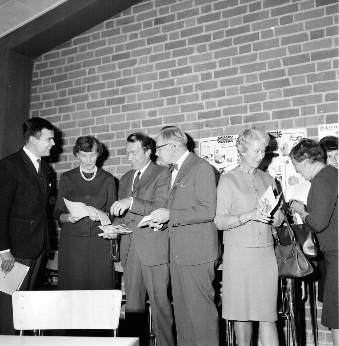 Sparbanksmöte,
Centralskolan,
22 September 1964