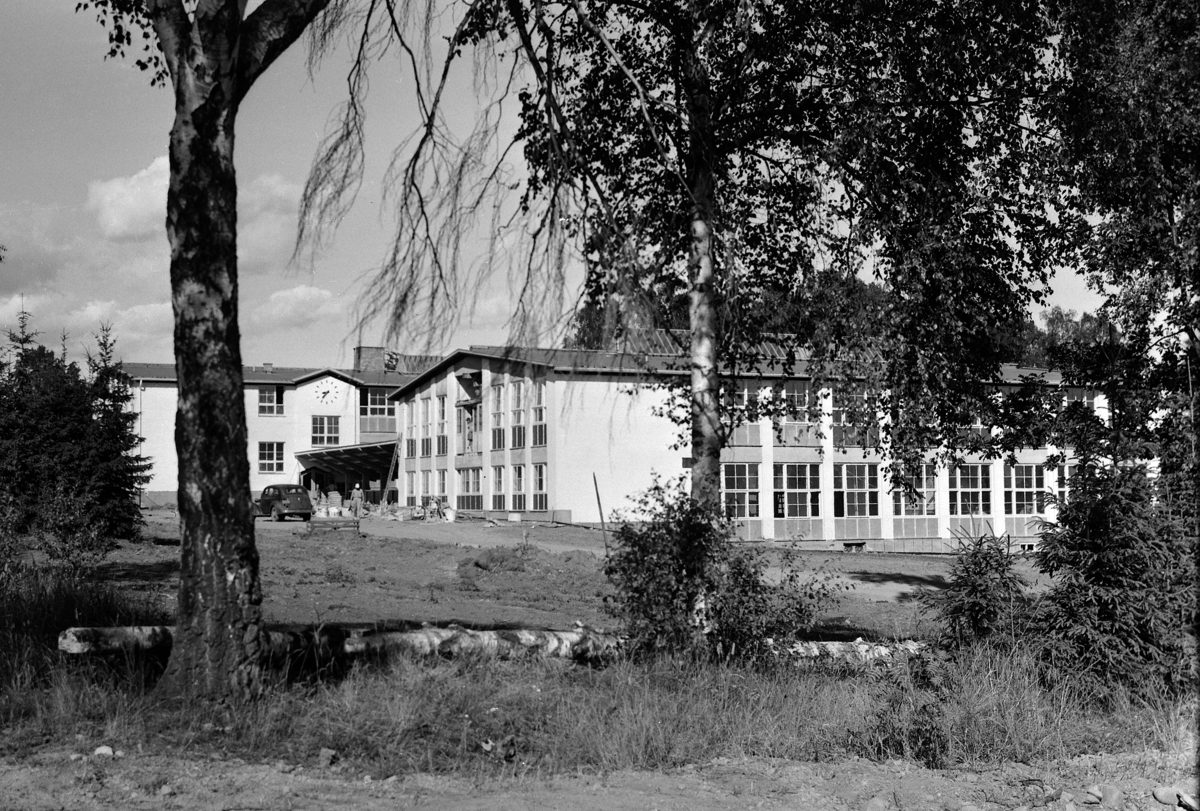 ANKERSKOGEN, YRKESSKOLEN, FYLKESYRKESSKOLEN, JULI 1955. 
