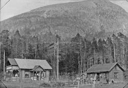 Handel på Bellingmo v/jernbanen. Iver Landfastøyen (1874 - 1