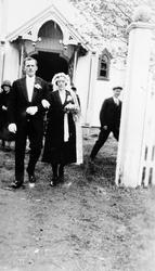 Brudepar, klær, Kjerstine og Håkon Jordet