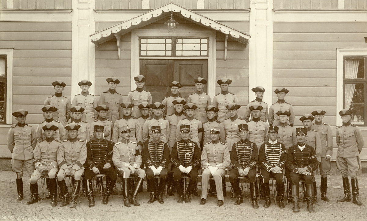 Kavalleriets aspirantskola, Ränneslätt 1913-1914.
För namn, se bild nr. 3.