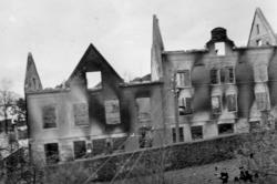 Bygningene i Amtmann Krohgs gate (Kinobakken) etter bombing 