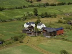 Sør-Fron, Harpefoss. Gardsbruket Rolstad Nørdre, Fautgarden.