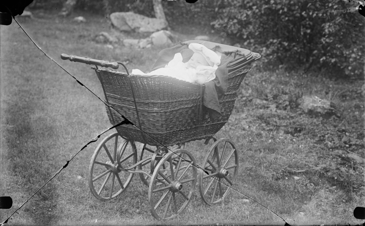 Barnevogn kjøpt 1900