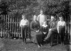 Familiebilde 6 personer Bådstø