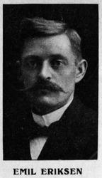 Portrettfoto av Emil Eriksen. Trolig fra Kristiansund. Fra N