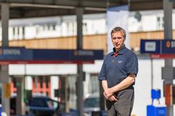 Statoil Hemnes. Portrett innehaver Leif Arne Lundhagen.