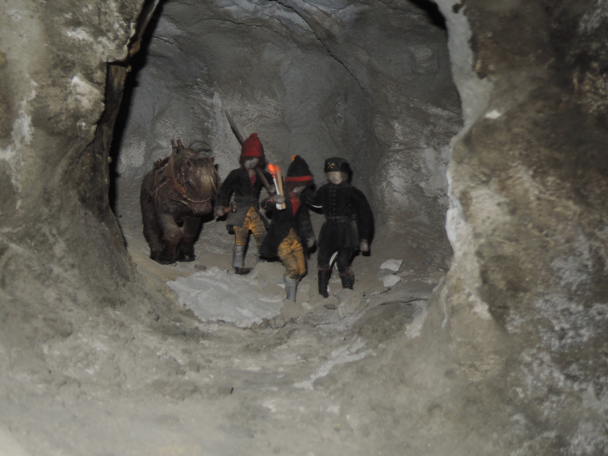 Gruvearbeidere i gruva (modell, Rørosmuseet)