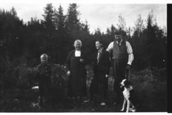 Frå v. Per Olav Gjerden,Magda Stuveset Gjerden,Marie Gjerden