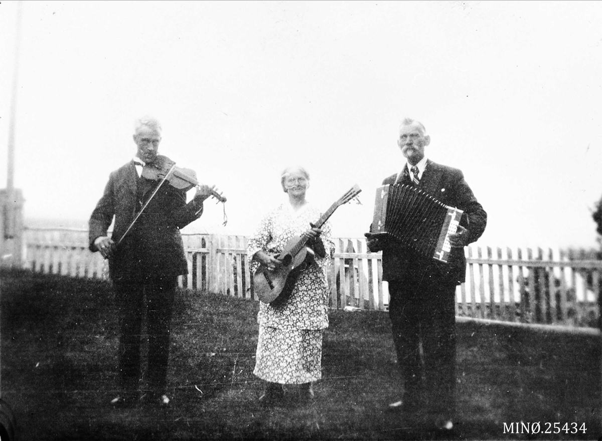 Musikere. O. H. Bonesvoll, Gjørund Lillekroken, Julius Rokstad