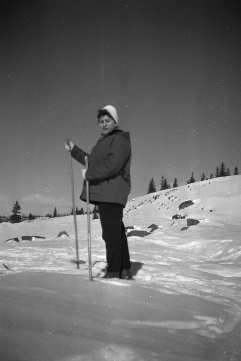 Astrid Pettersen f. Lunde, skitur