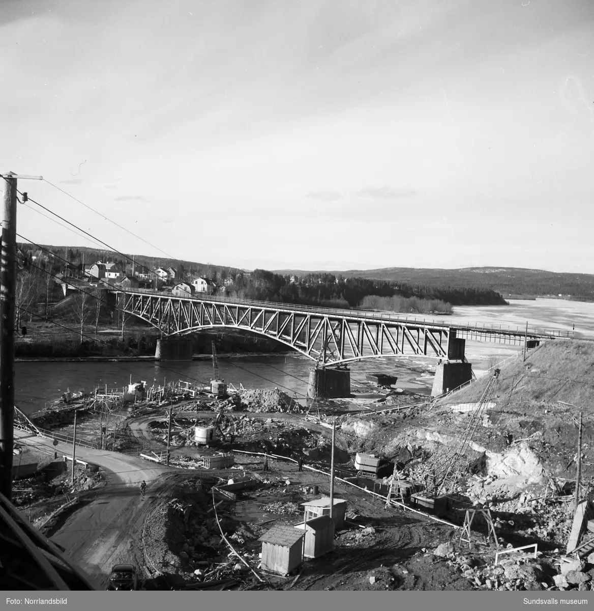 Kraftverksbygget i Bergeforsen i april 1952.