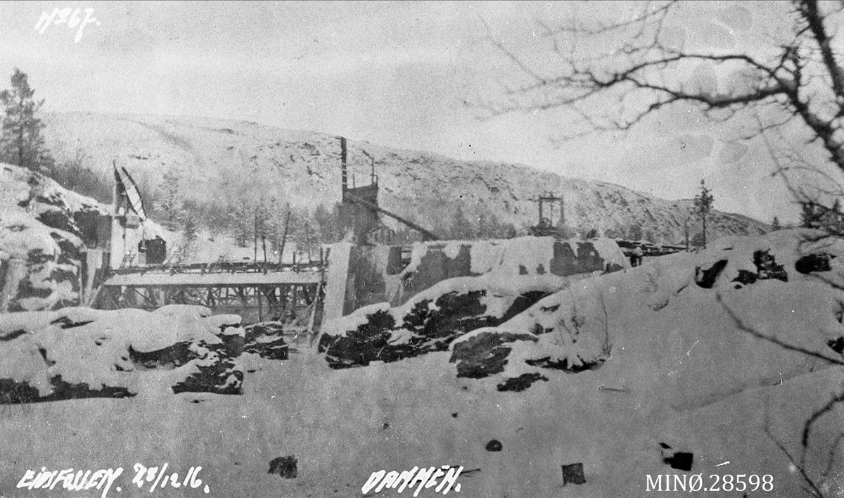 Eidsfossen november 1916 - "Dammen. "
