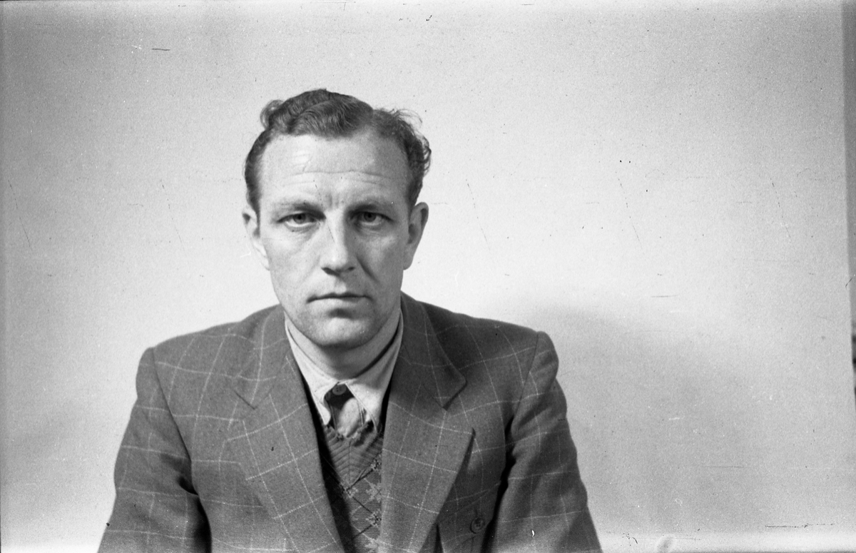 Arne Lae - Portrett juni 1952.