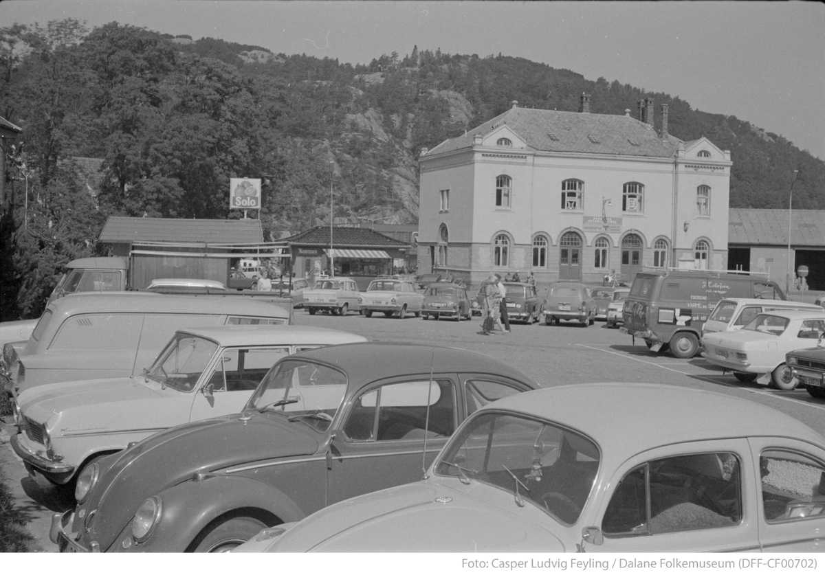 Rutebilstasjonen og parkeringsplassen på Areneset i Egersund