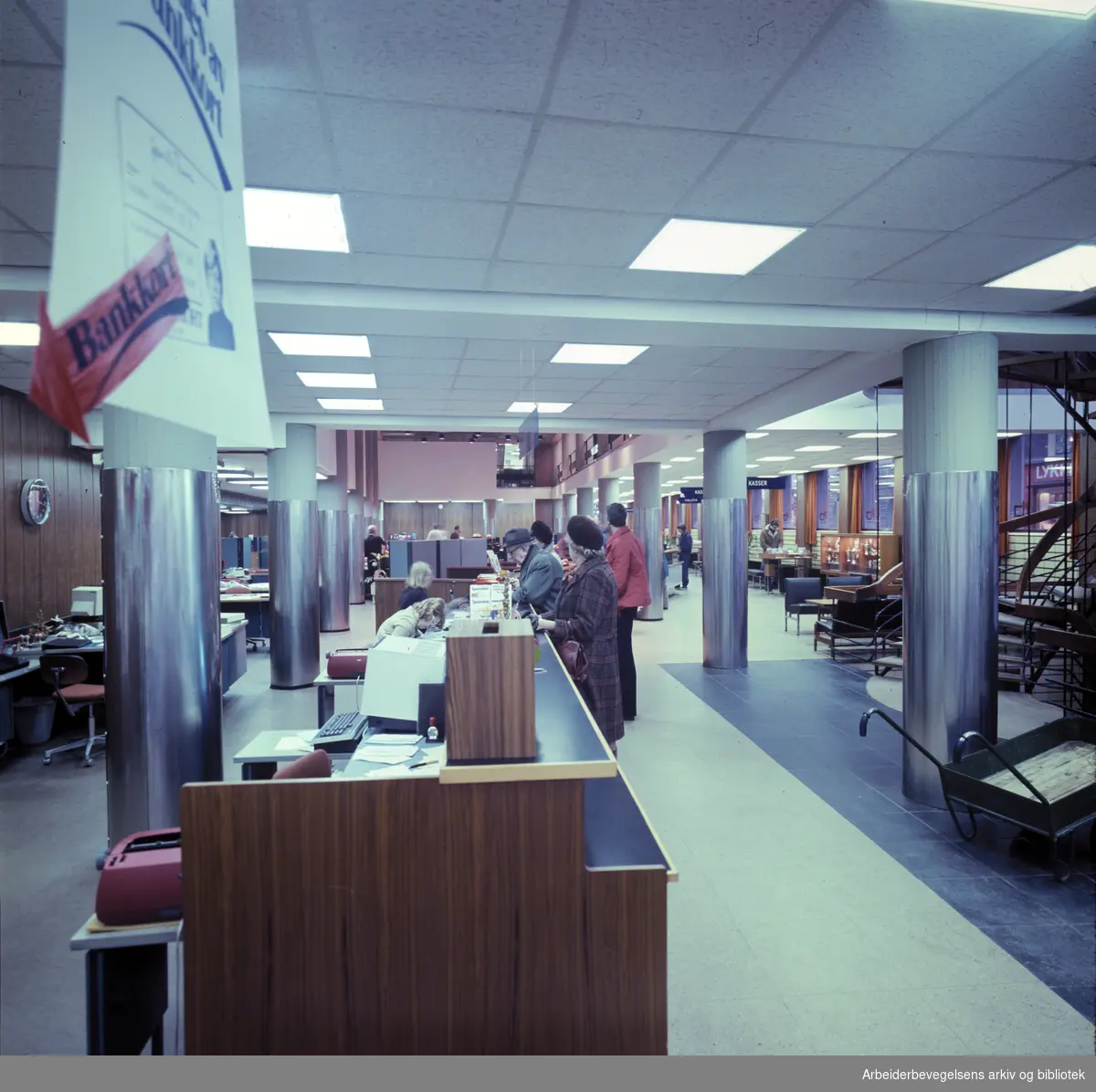 Landsbanken. Arbeidernes Landsbank på Youngstorget. .Januar 1978