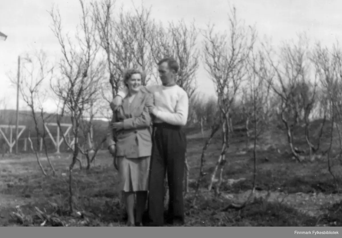 Andersby 1942. Familiealbum tilhørende familien Klemetsen. Utlånt av Trygve Klemetsen. Periode: 1930-1960.