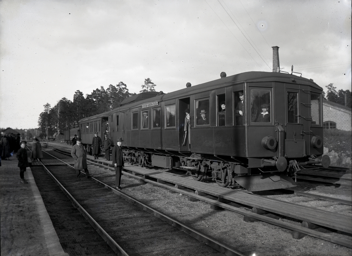 Diesel-elektrisk vagn för MISIJ.
Tillverknings år: 1913.