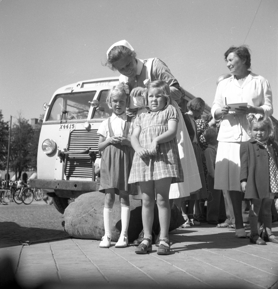 Frälsningsarmens koloni i Rörberg. Barnens hemkomst till Gävle den 21 augusti 1950