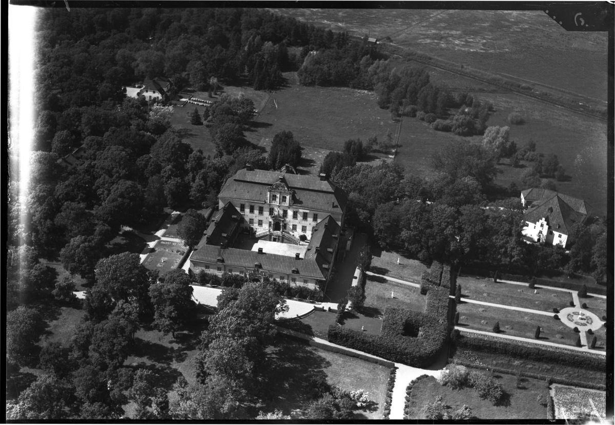 Flygfoto över Tidö slott, Rytterne, Västerås
