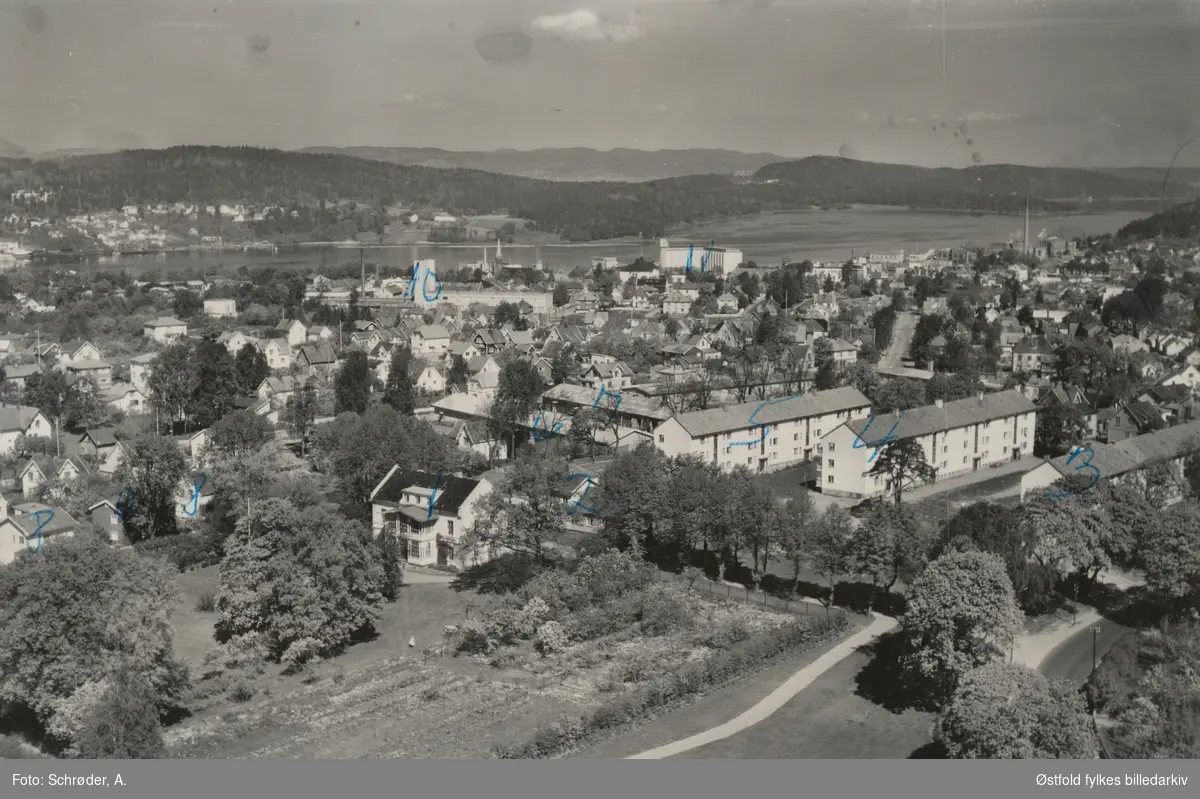 Flyfoto av Melløs Aldershjem i Moss, 20 mai 1959.