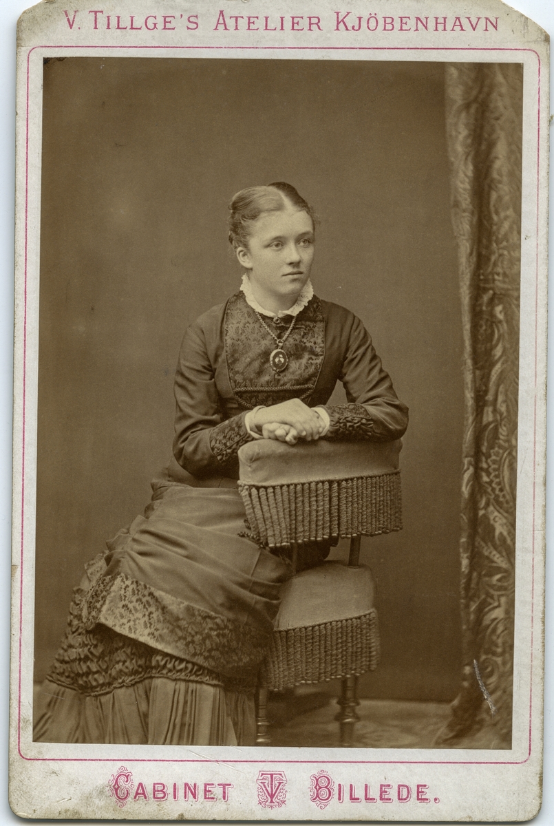 Agnes Esbensen, ca 1880 tallet.