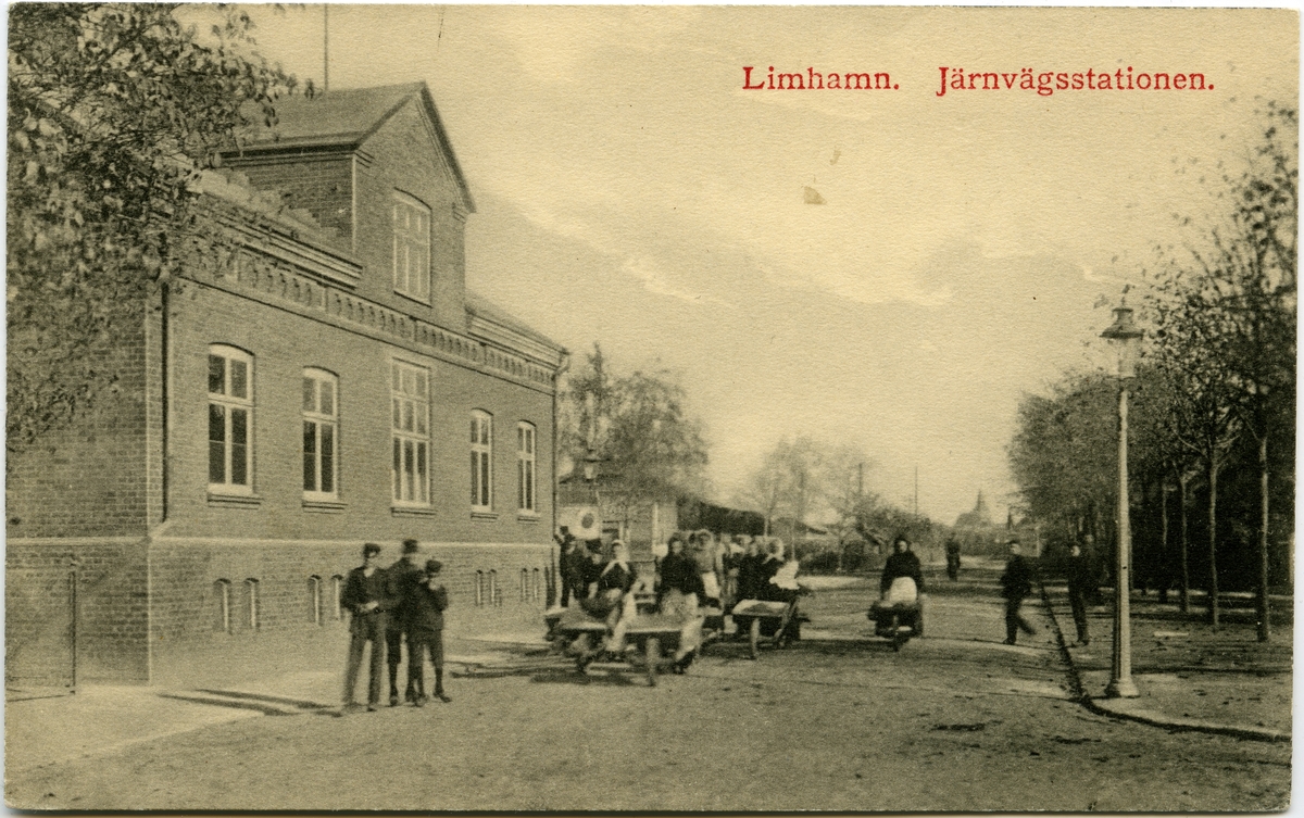Limhamn stationshus sedd från gatusidan.