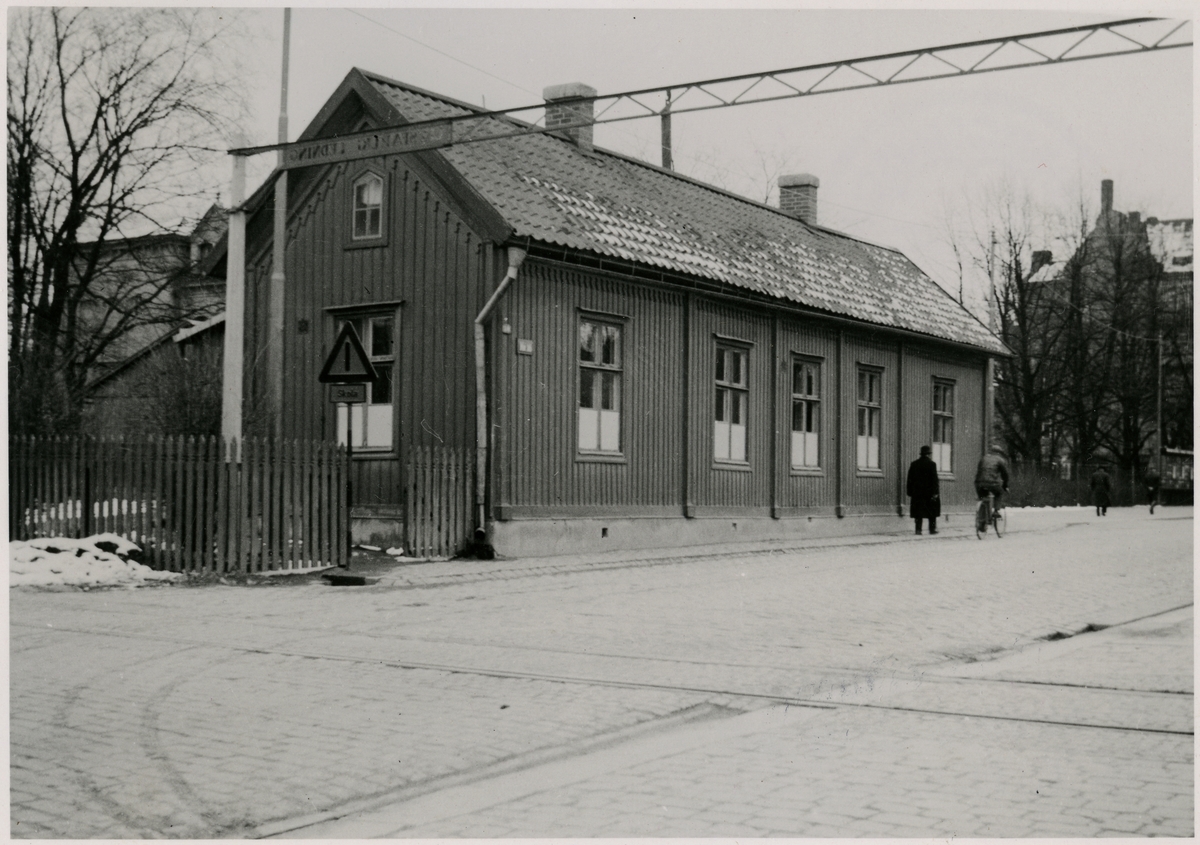 Köping - Hults gamla stationshus, dåvarande byggnad på  Storgatan 30 i Örebro.