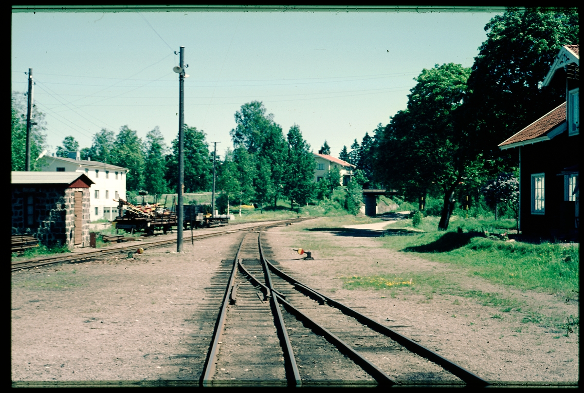 Utfarten från Annefors station.