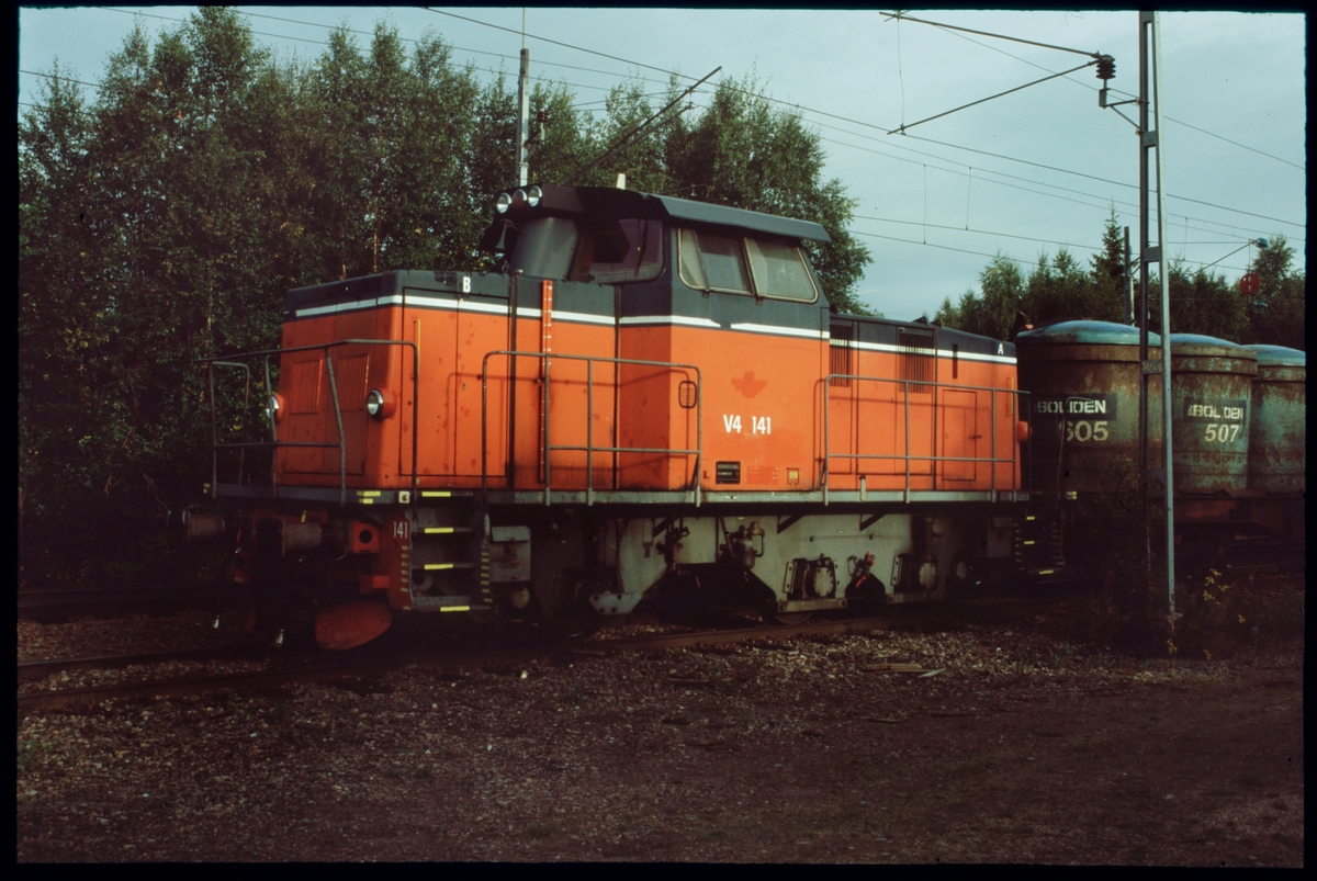 Godståg dragen av diesellok, Statens Järnvägar, SJ V4 141.