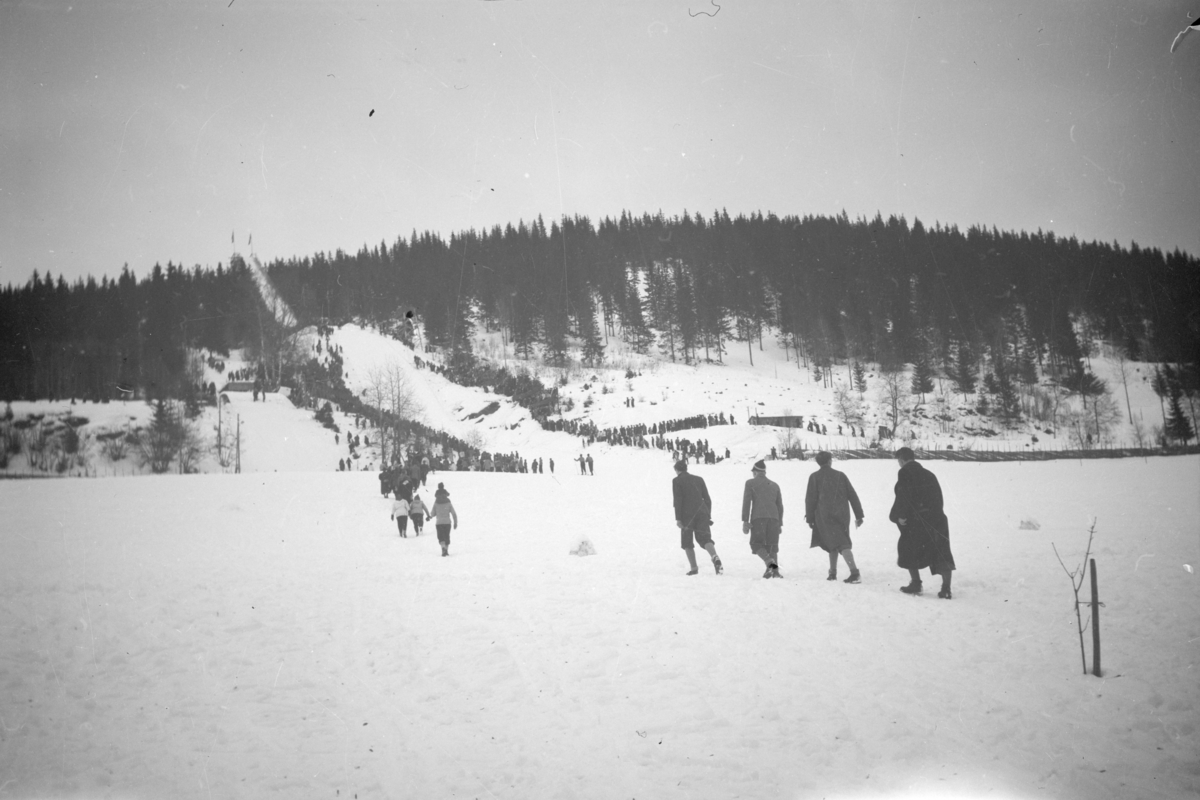 Lysgårdsbakken i Lillehammer, antageligvis på slutten av 40-tallet eller begynnelsen av 50-tallet.
