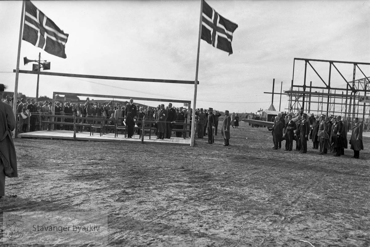 Fra åpningen av Sola Flyplass 29.05.1937