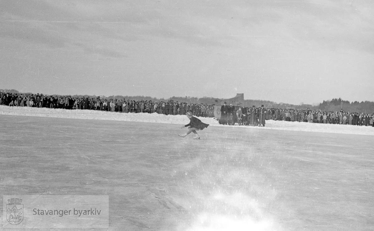Skøyteløp på Mosvatnet 11. februar 1940.